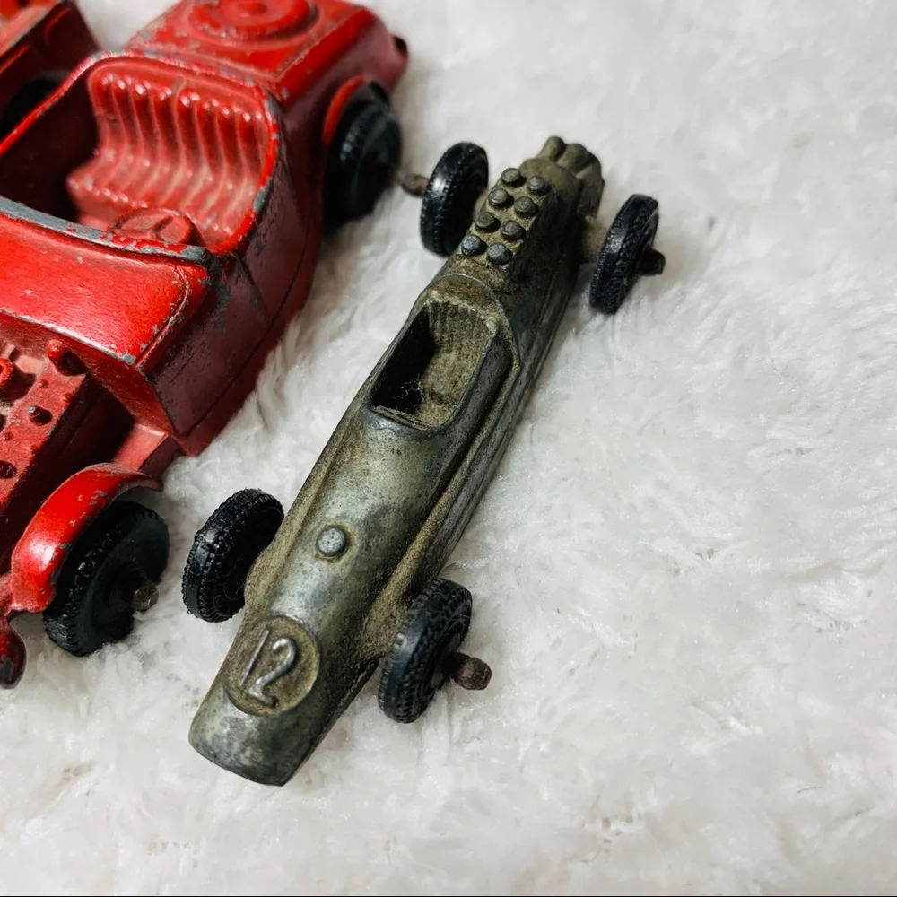 Vintage set 4 metal toy cars tootsie toy midgetoy